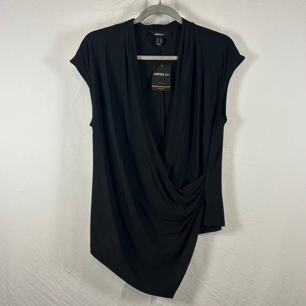 Forever 21+ Womens Plus Size 0X‎ Black Draped Surplice Asymmetric Sleeveless Top
